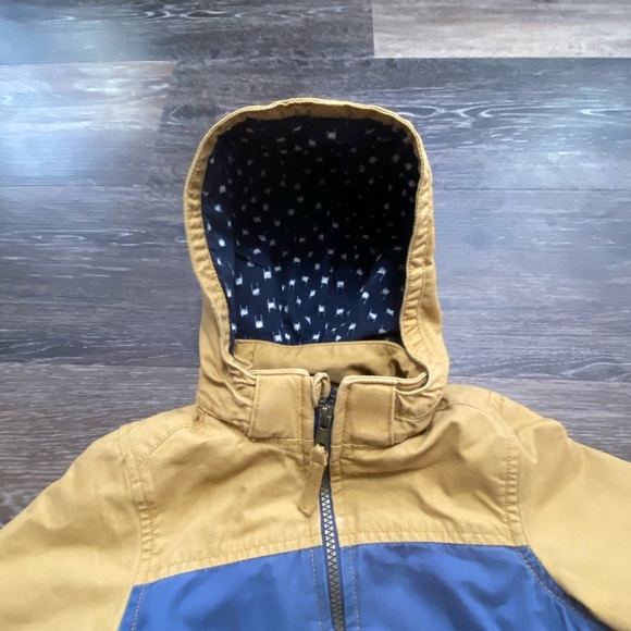 Oshkosh Genuine Kids Jacket Removable Hood Size 3T - Picture 2 of 14
